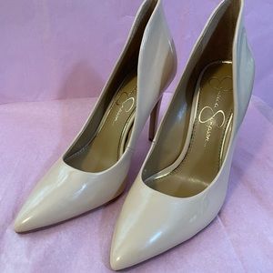 Jessica Simpson Nude heels, like new!